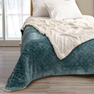 Velvet Plush Fleece Reversible Sherpa Warm and Cozy Blanket