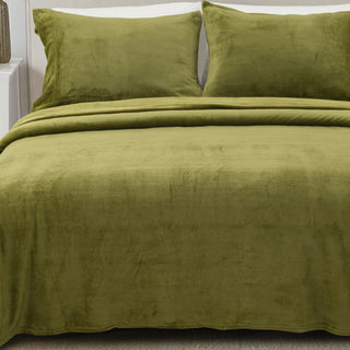 4-Piece Solid Plush Sheet - Velvet Luxe Collection