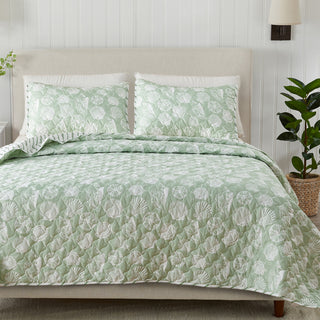 Green Seashell Quilt - Emerald Bay