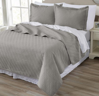 Solid Stitched Quilt Set - Louise Collection