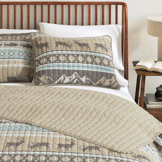 Wildlife Stripe Lodge Quilt Set With Shams