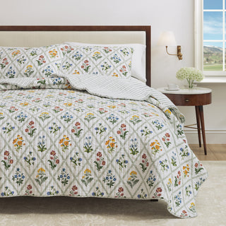 Floral Lattice Spring Quilt Set