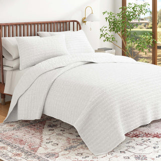 100% Cotton Garment Washed Honeycomb Waffle Quilt and Sham Set