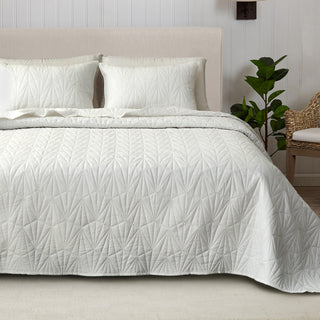 Oversized Geomtric Pinsonic Quilt Set - Blakely Collection