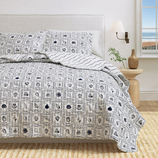 Coastal Seashell Tile Quilt Set with Shams