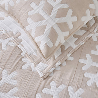 Patchwork Stitched Snowflake Quilt Set