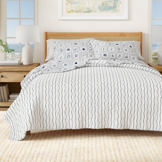 Coastal Seashell Tile Quilt Set with Shams