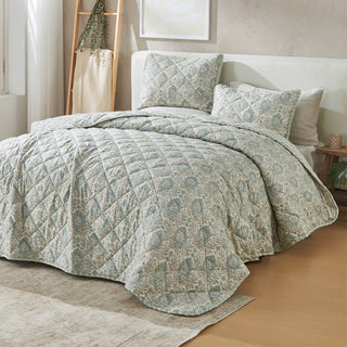 Floral Print Quilt Set