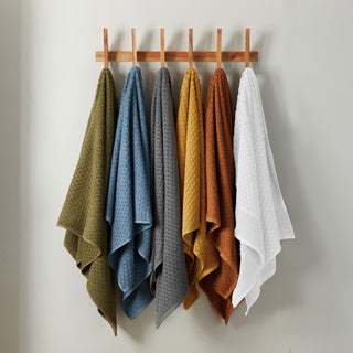 Ultra-Soft 100% Cotton Diamond Waffle Bath Towels
