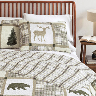 Lodge Plaid Patchwork Reversible Quilt Set With Shams