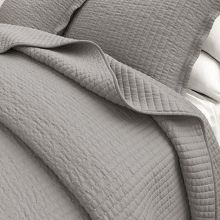 Detailed Channel Stitch Microfiber All-Season Quilt Set With Shams