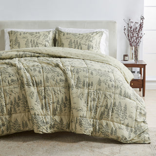 Christmas Down Alternative Comforter and Sham Set