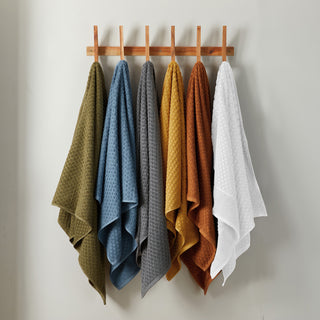 Ultra-Soft 100% Cotton Diamond Waffle Bath Towels