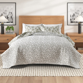 Holiday Toile Microfiber Reversible Quilt Set With Shams